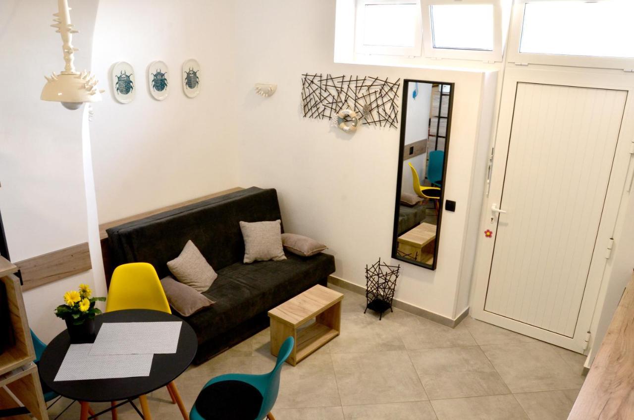 Studio Apartment Surf By The Sea Opatija Exteriör bild
